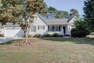 5415 Woodridge Rd, Wilmington, NC 28409