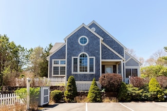 9 Red Cedar Rd, Mashpee, MA 02649