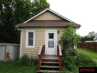 1932 1932 4th Ave, Mankato, MN 56001