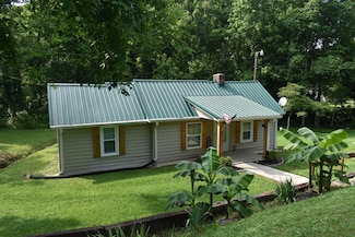 34 Thompson Hollow Rd, Carthage, TN 37030