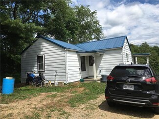 90 Frick Dr, Adrian, PA 16210