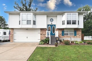 2466 Lombard Ln, Imperial, MO 63052