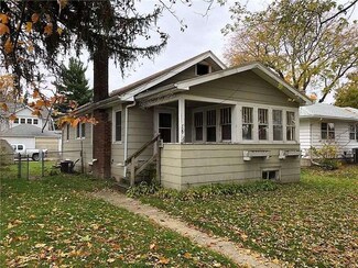729 Reber Ave, Waterloo, IA 50701