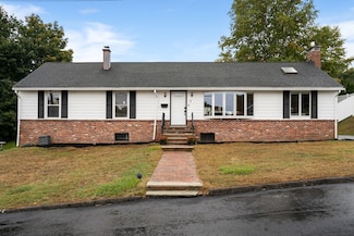 7 Melba Ln, Stoneham, MA 02180