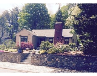 19 Francis Rd, Wellesley, MA 02482