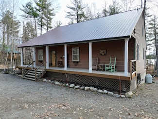 367 White Point Estates Rd, Lincoln, ME 04457