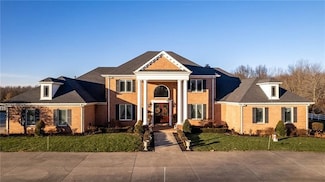 4605 Whippoorwill Dr, Hermitage, PA 16148