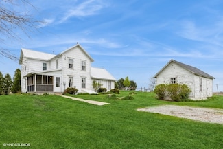 5110 Black Hawk Ave SW, Wellman, IA 52356