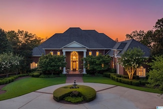 8034 Castlehill Rd, Birmingham, AL 35242