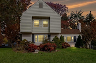 4913 Lantern St, Roanoke, VA 24019