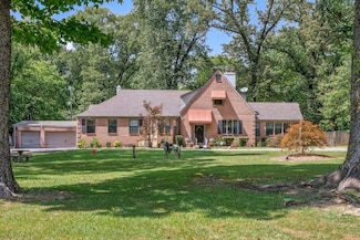 1390 Farrow Rd, Memphis, TN 38116