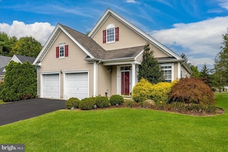 43 Globeflower Ln, Princeton Junction, NJ 08550
