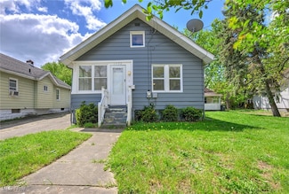 1254 Delos St, Akron, OH 44306