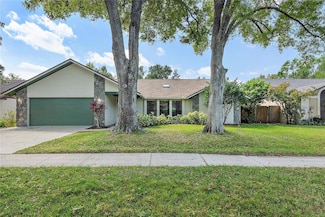 1740 Shady Leaf Dr, Valrico, FL 33596