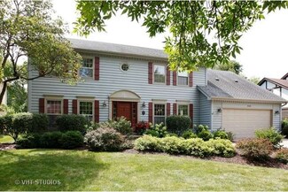 288 Winding Creek Dr, Naperville, IL 60565