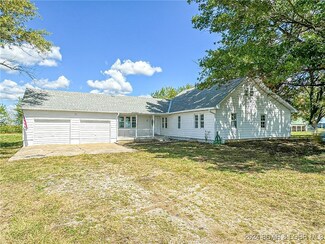 12244 Hoffman Ave, Ionia, MO 65335
