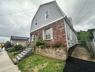 354 University Ave, Lowell, MA 01854