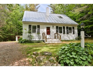 556 County Rd, New London, NH 03257