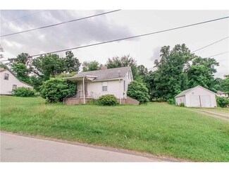 34 May St, Fairchance, PA 15436