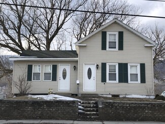 182 N Summer St, Adams, MA 01220