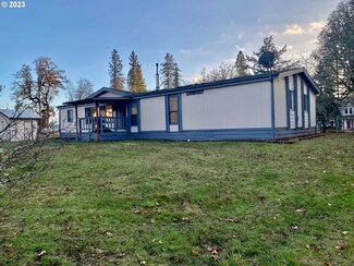 88340 Huston Rd, Veneta, OR 97487