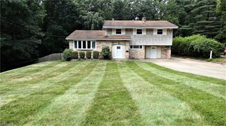 206 Coventry Rd, Marietta, OH 45750