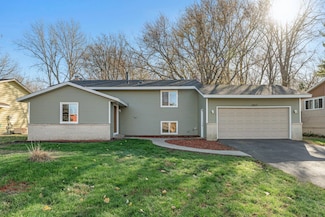 3417 77th Ave N, Minneapolis, MN 55443