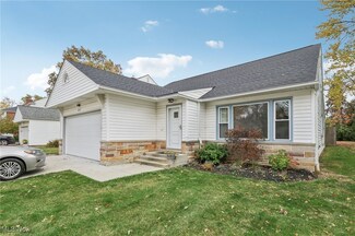 4512 Greenwold Rd, Cleveland, OH 44121