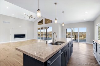 5499 Deephaven Ln, Osage Beach, MO 65065
