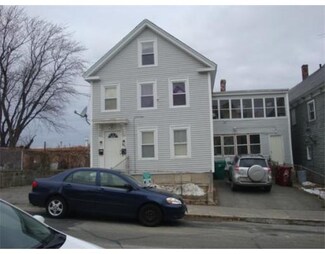 428 Lincoln St, Lowell, MA 01852