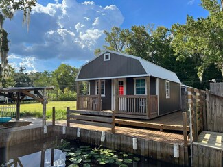 24718 Fox Rd, Astor, FL 32102