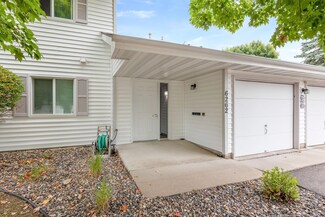6262 Magda Dr Unit A, Maple Grove, MN 55369