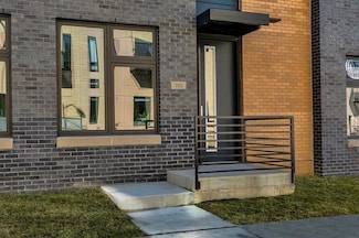 213 Maple St, Des Moines, IA 50309