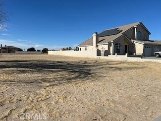 14298 Rivers Edge Rd, Helendale, CA 92342