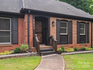 5023 Brooktree Dr, Charlotte, NC 28208