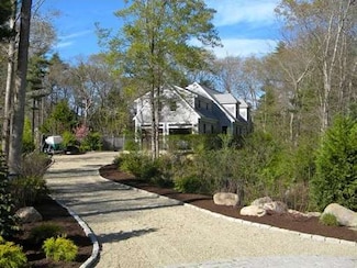 8 Olde Meadow Rd, Marion, MA 02738