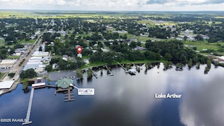 602 1st St, Lake Arthur, LA 70549
