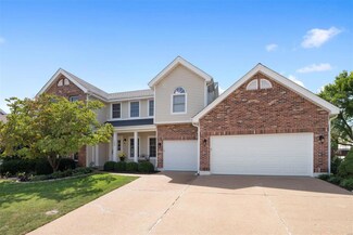 105 Boathouse Dr, Grover, MO 63040