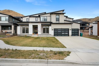 1802 W Oak Creek Cir, Lehi, UT 84043