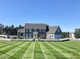 1 Far Horizon Dr, Wallingford, CT 06492