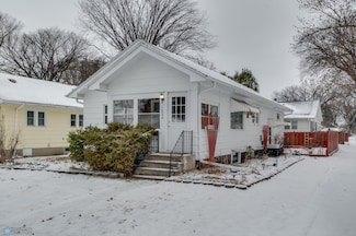 1224 4th Ave S, Moorhead, MN 56560