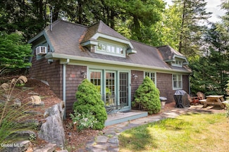 14 Latham Rd, Lake George, NY 12845