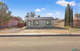 608 Welshire St, Carlsbad, NM 88220
