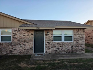 7921 NW Crossland Cir, Lawton, OK 73505