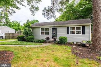 14116 Bolling Ave, Chester, VA 23836