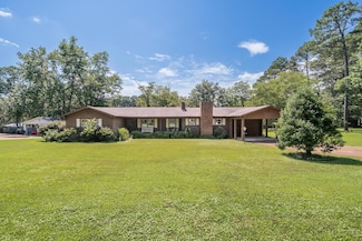 1407 Pine Rd, Corinth, MS 38834