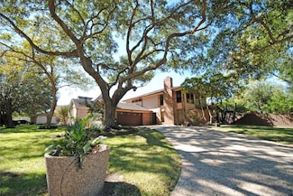 190 Dawns Edge Dr, Montgomery, TX 77356