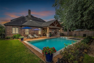 22 S Almondell Way, Magnolia, TX 77354