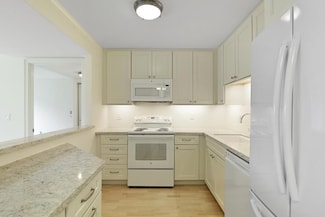 1425 W 28th St Unit 108, Minneapolis, MN 55408