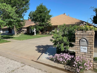 7906 Merchant Dr, Amarillo, TX 79121